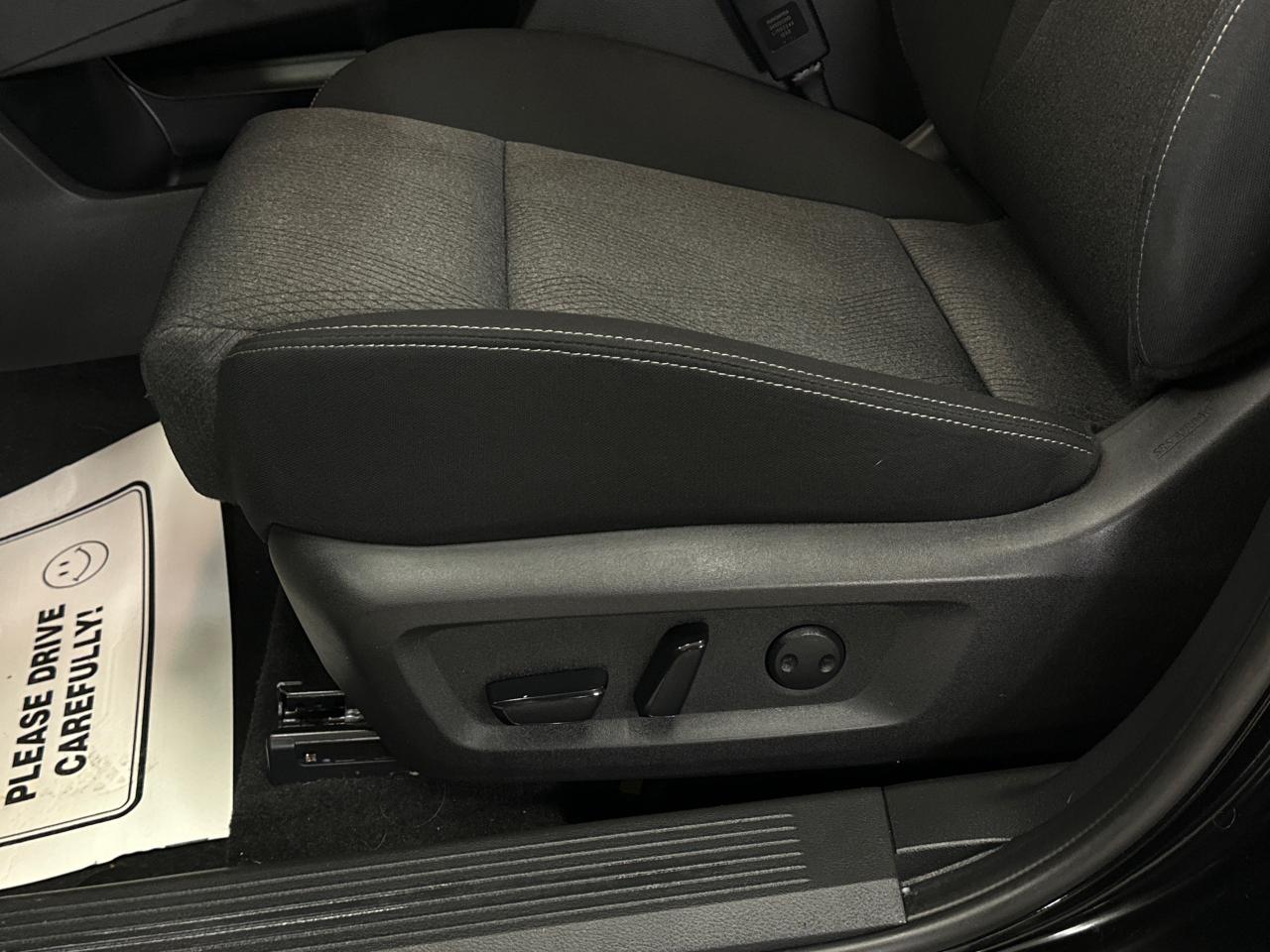 2024 Nissan Rogue SV Moonroof 4dr All-Wheel Drive Sport Utility Photo