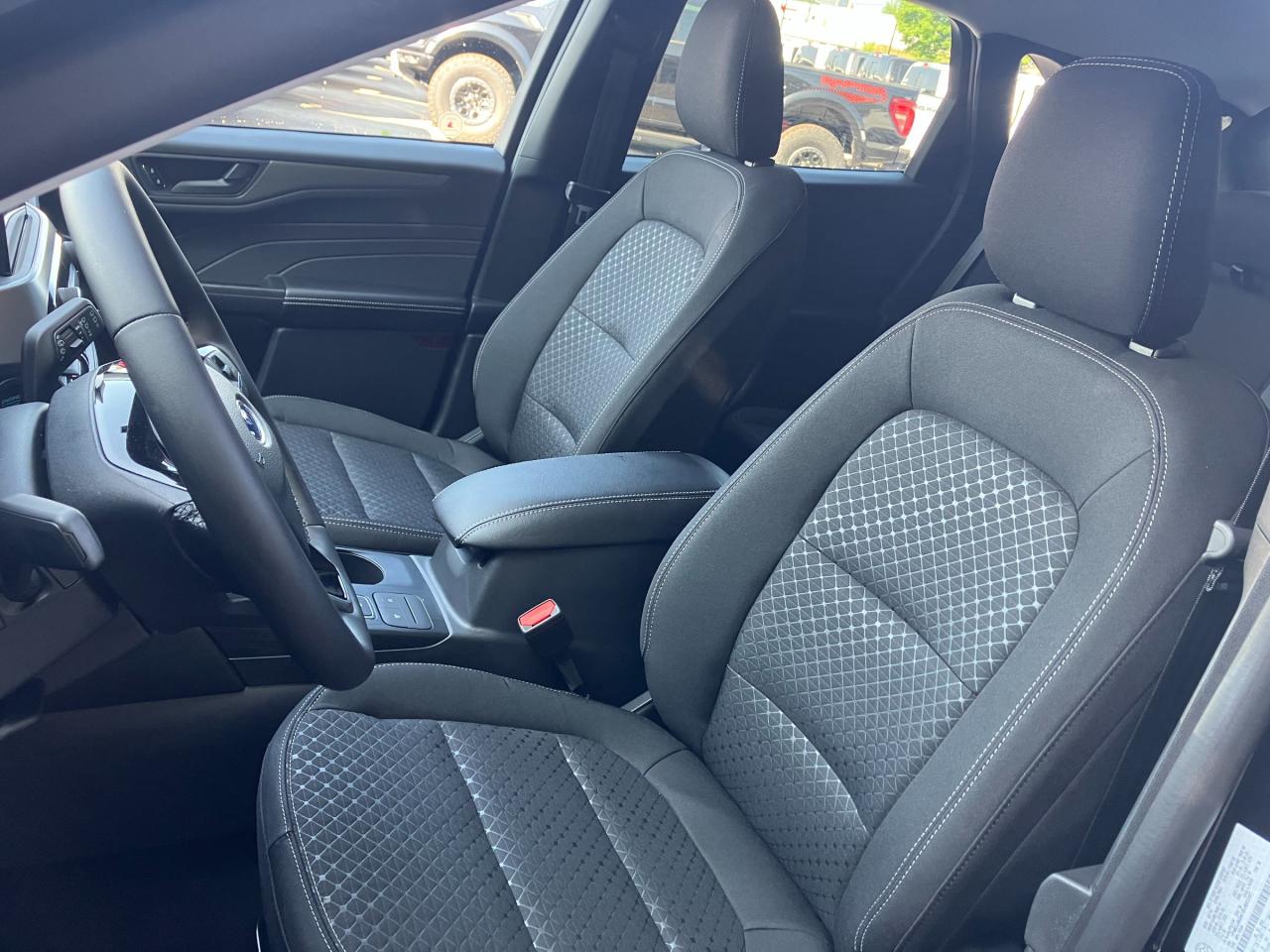 2025 Ford Escape Active 4dr Front-Wheel Drive Photo