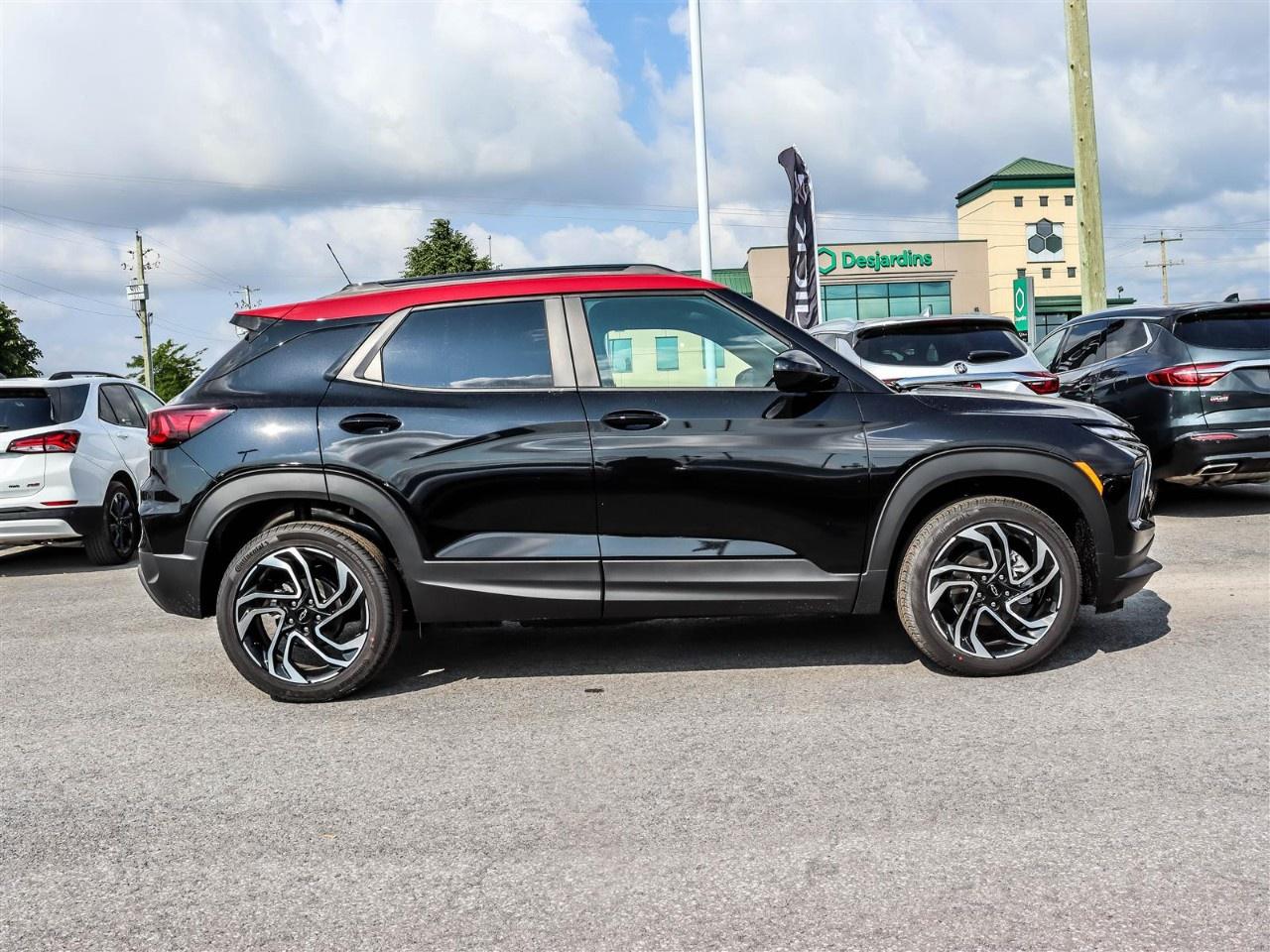 2026 Chevrolet TrailBlazer AWD 4dr RS Photo4
