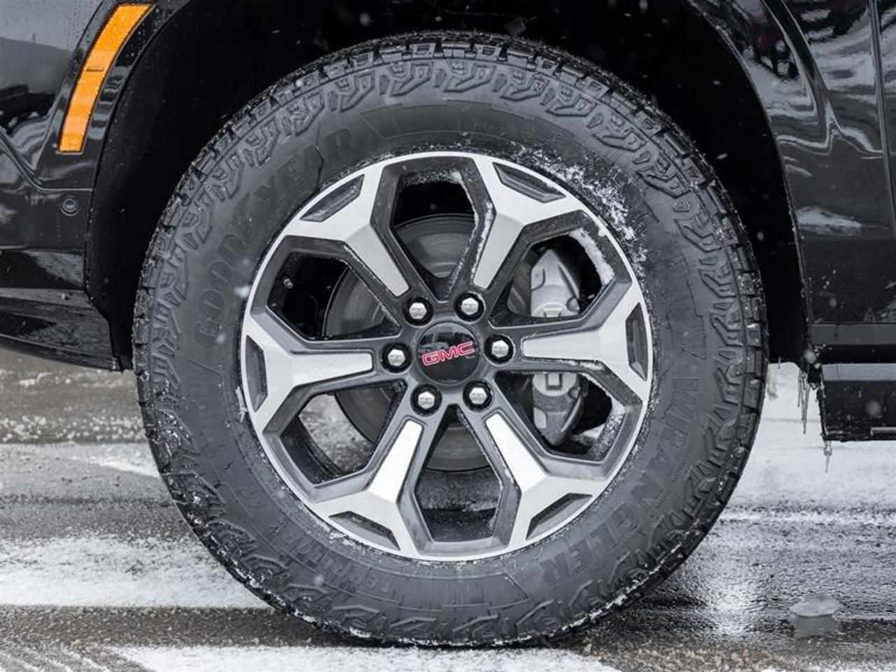 2026 GMC Yukon AT4 Ultimate 4dr 4x4 Photo