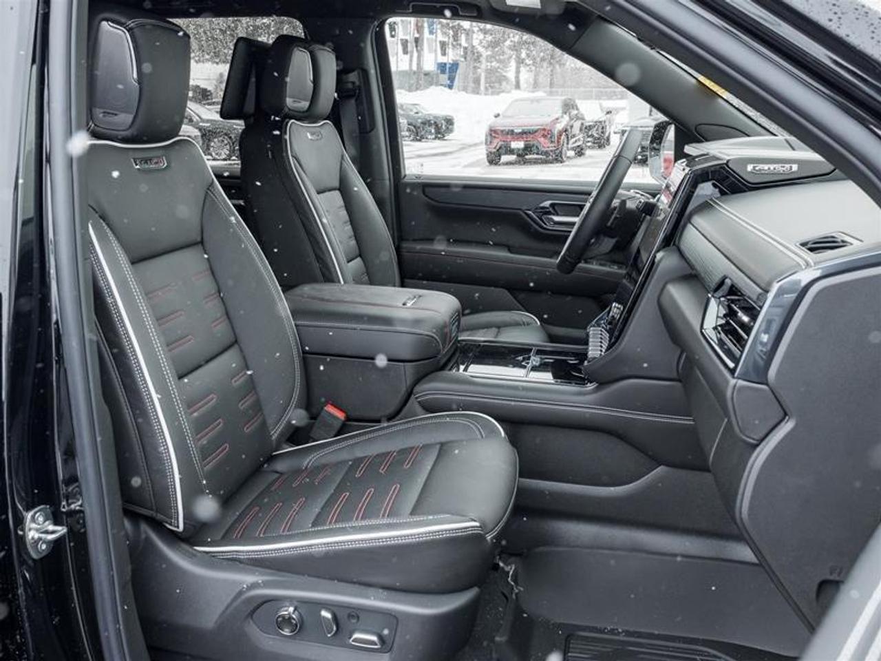 2026 GMC Yukon AT4 Ultimate 4dr 4x4 Photo