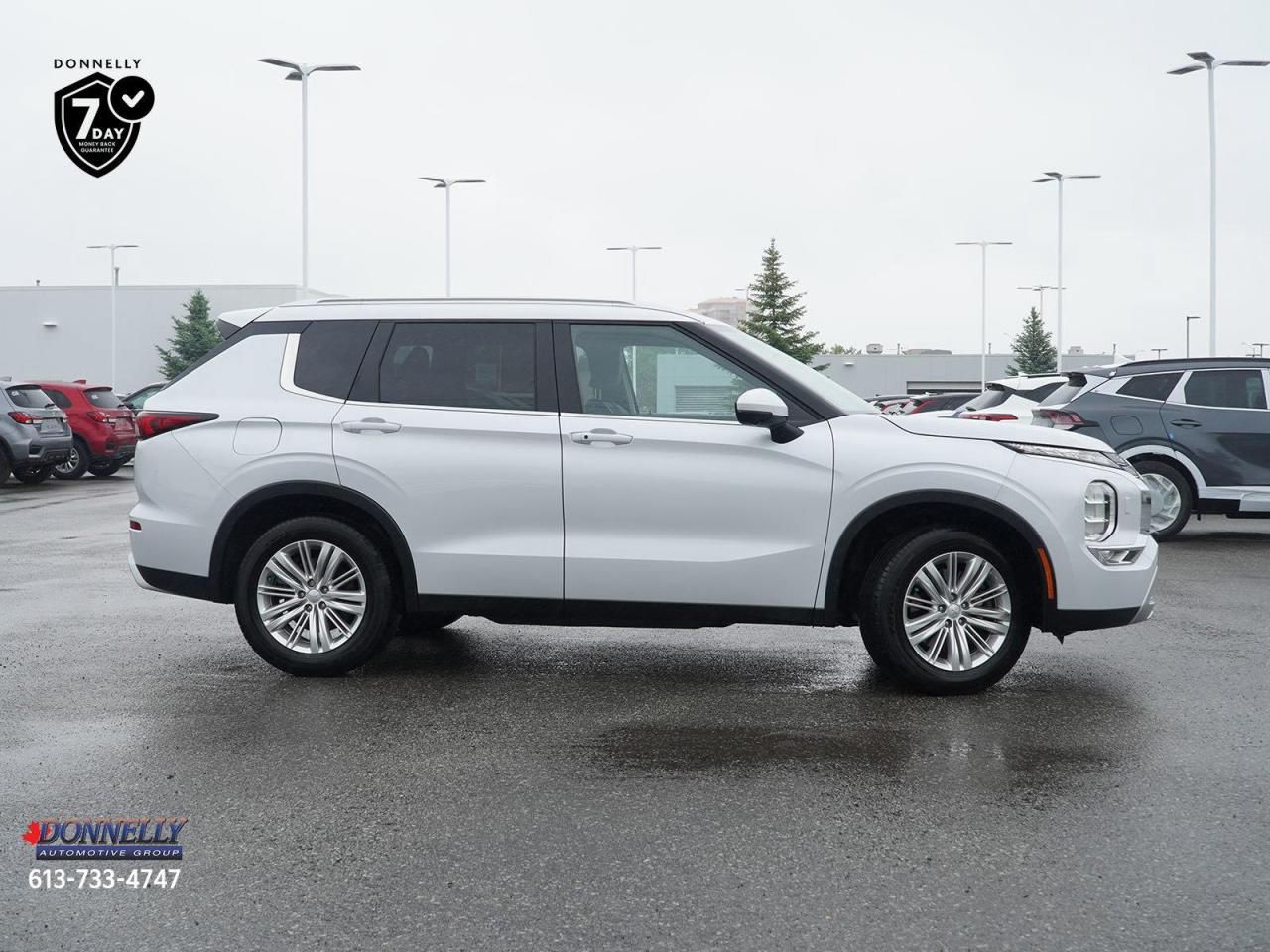 2024 Mitsubishi Outlander  Photo