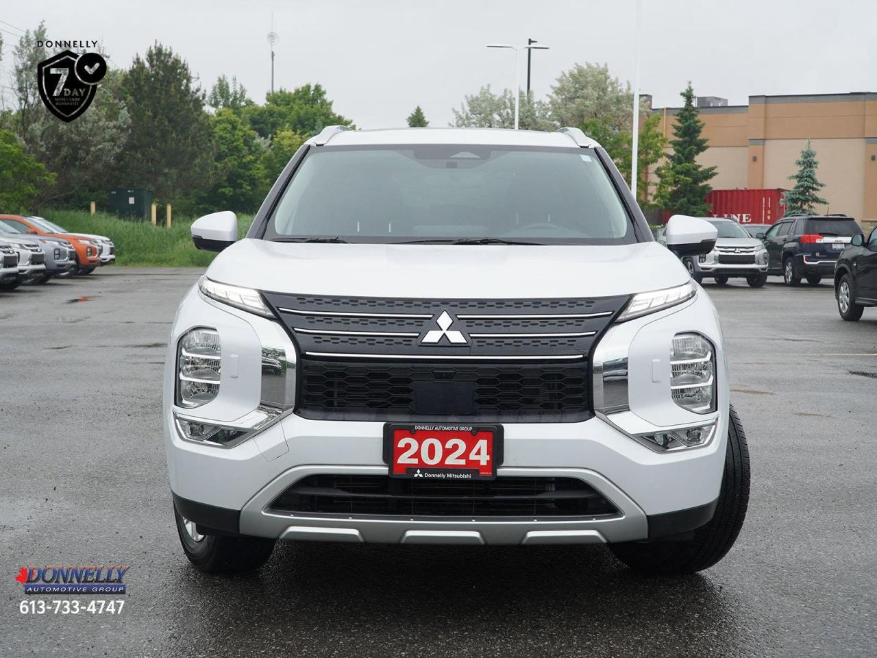 2024 Mitsubishi Outlander  Photo