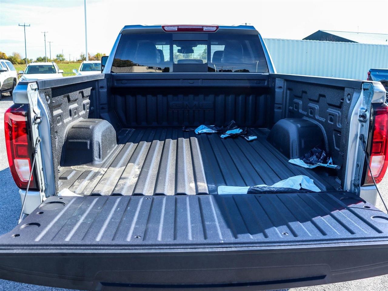 2026 GMC Sierra 1500 Crew Cab Standard Box 4-Wheel Drive Elevation Photo