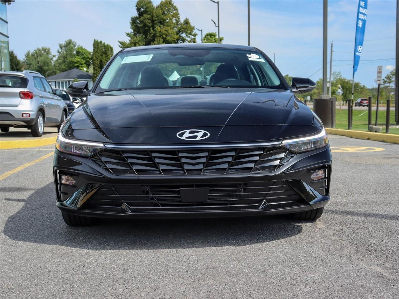 2025 Hyundai Elantra HEV Luxury 4dr Sedan Photo