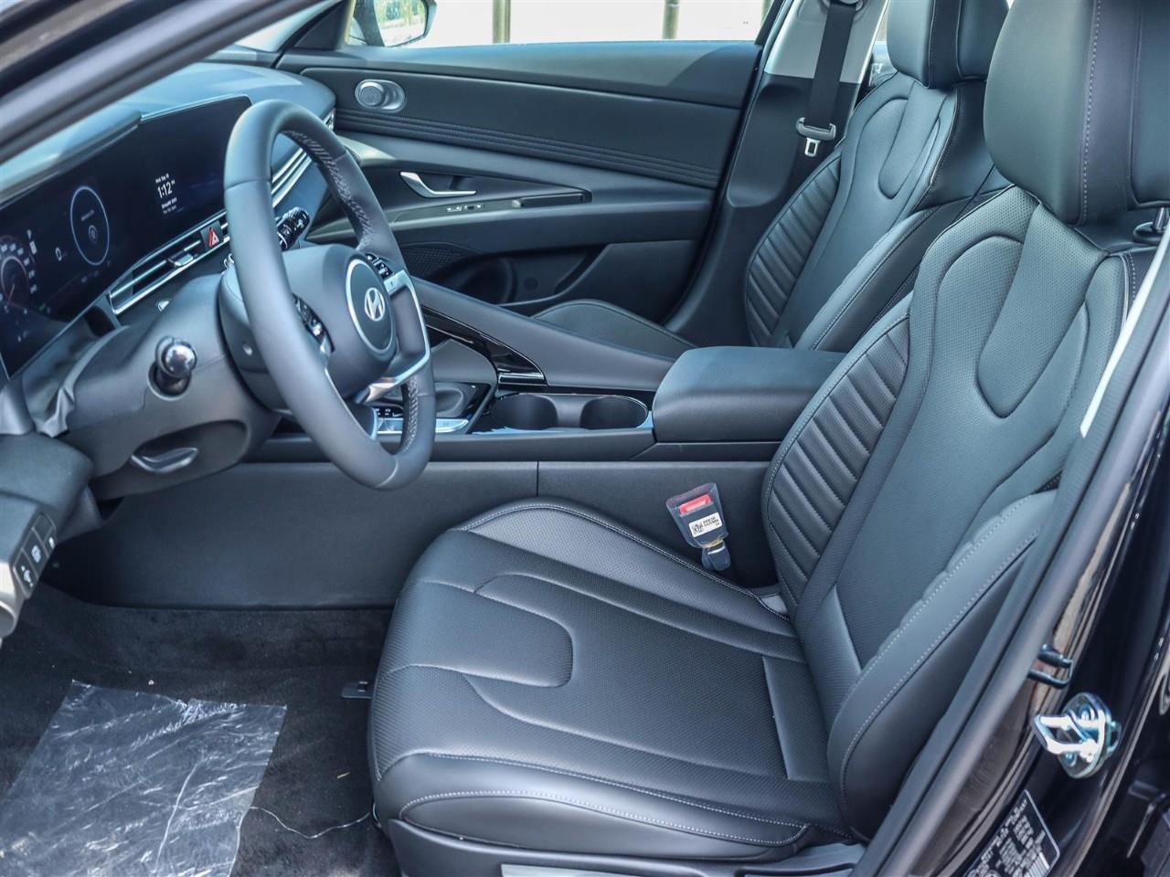 2025 Hyundai Elantra HEV Luxury 4dr Sedan Photo