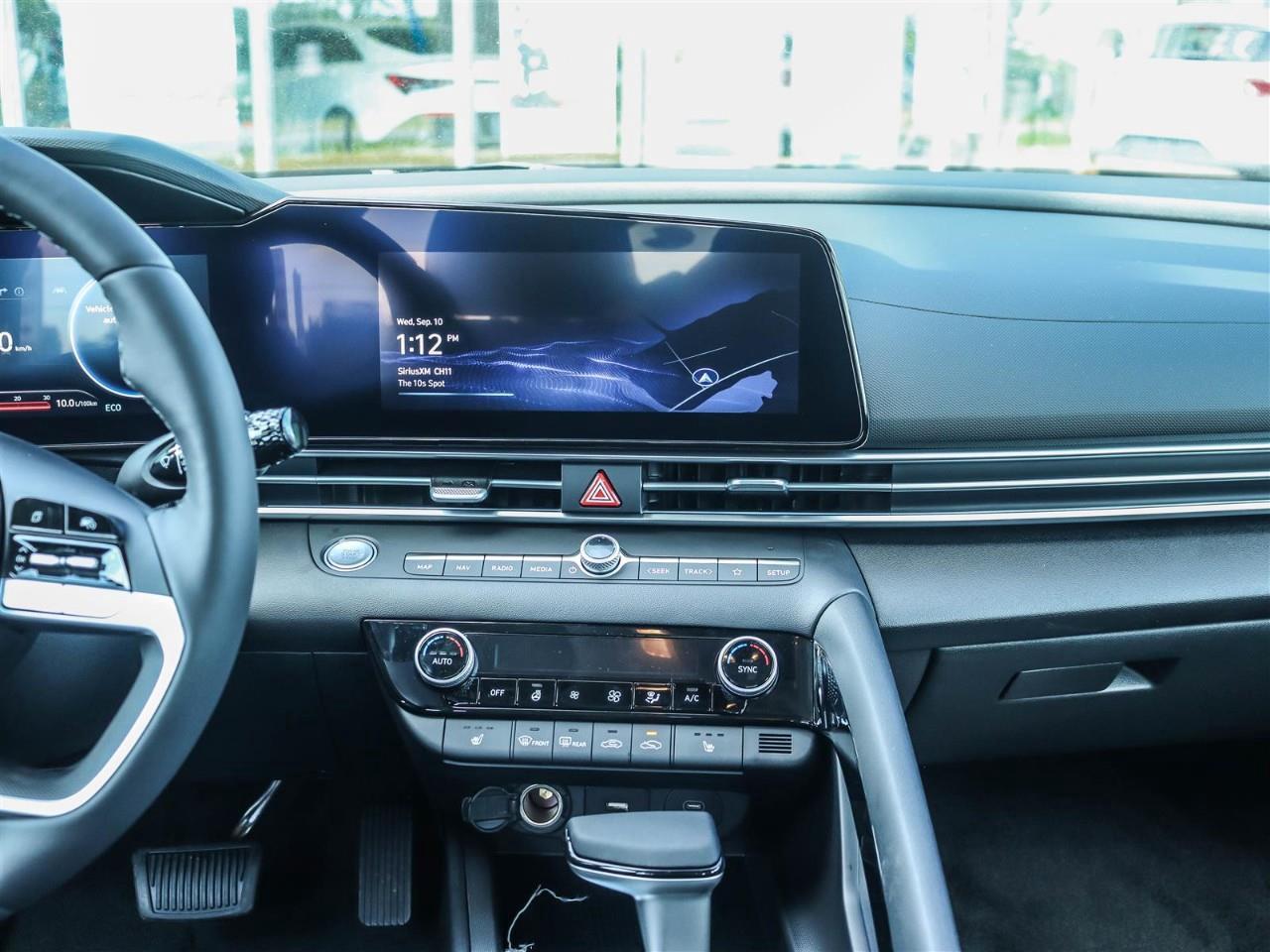 2025 Hyundai Elantra HEV Luxury 4dr Sedan Photo