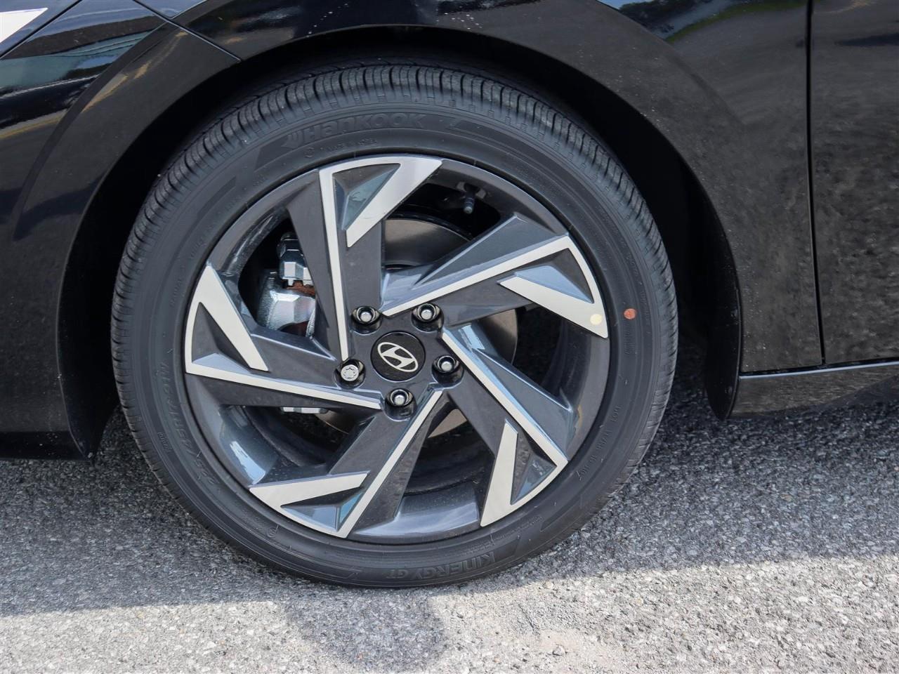 2025 Hyundai Elantra HEV Luxury 4dr Sedan Photo