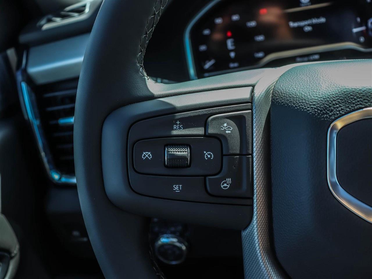 2025 GMC SIERRA 2500HD 4WD Crew Cab Standard Box Denali Photo