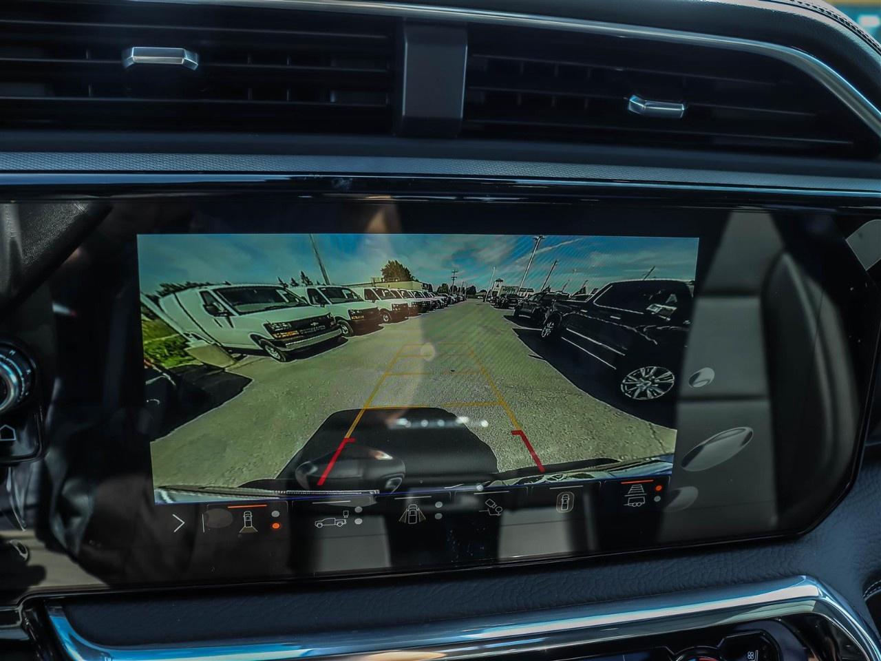 2025 GMC SIERRA 2500HD 4WD Crew Cab Standard Box Denali Photo