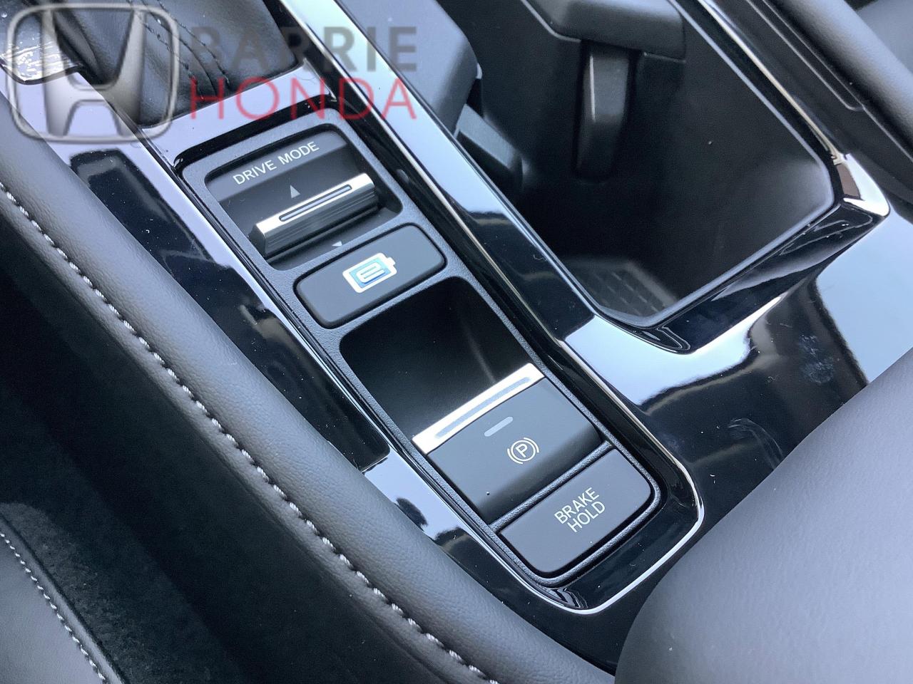 2025 Honda Accord Hybrid Touring 4dr Sedan Photo