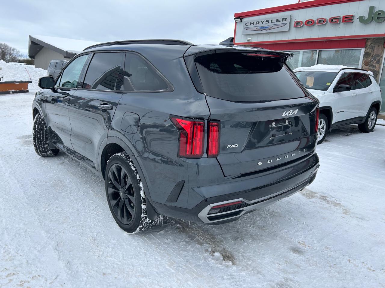 2022 Kia Sorento 2.5T SX w/Black Leather 4dr All-Wheel Drive Photo2