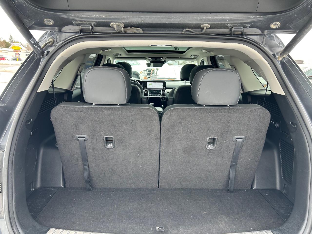 2022 Kia Sorento 2.5T SX w/Black Leather 4dr All-Wheel Drive Photo4