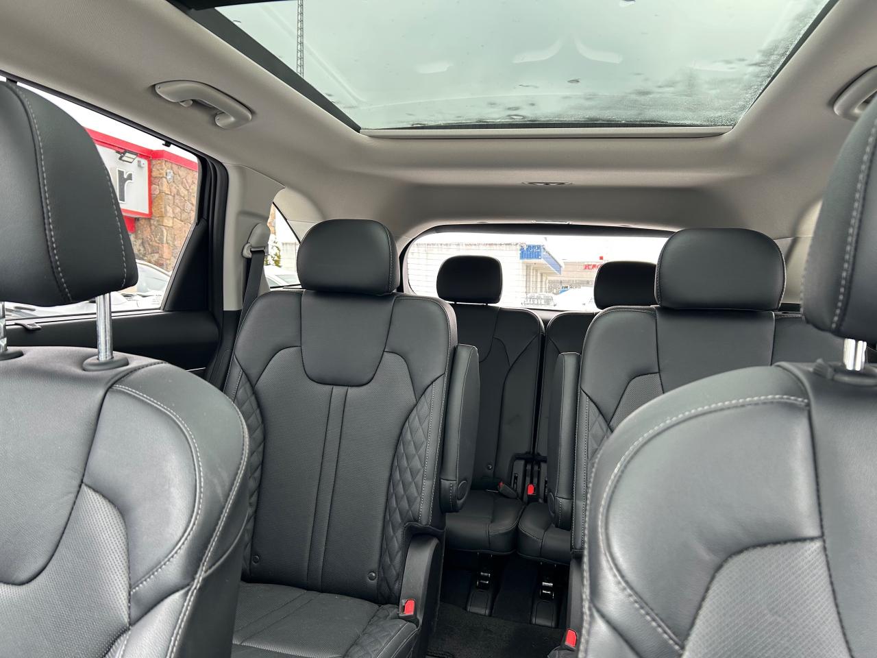 2022 Kia Sorento 2.5T SX w/Black Leather 4dr All-Wheel Drive Photo