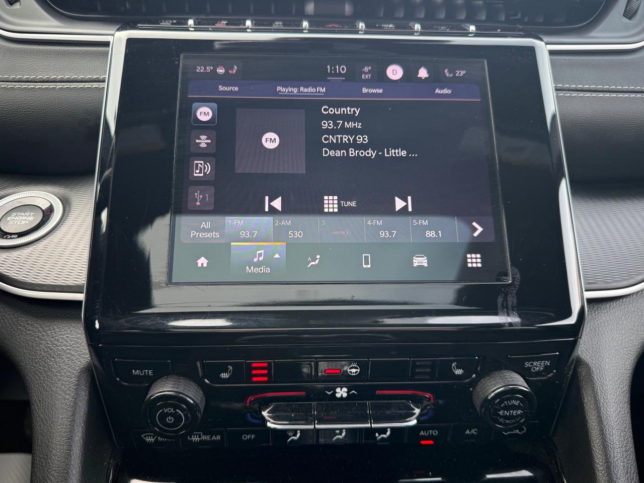 2023 Jeep Grand Cherokee L Laredo 4dr 4x4 Photo