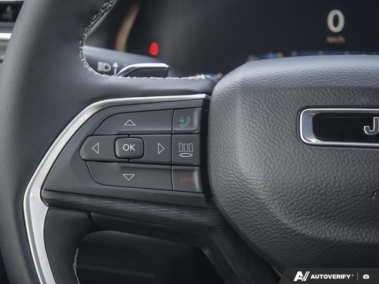 2025 Jeep Grand Cherokee Laredo 4dr 4x4 Photo