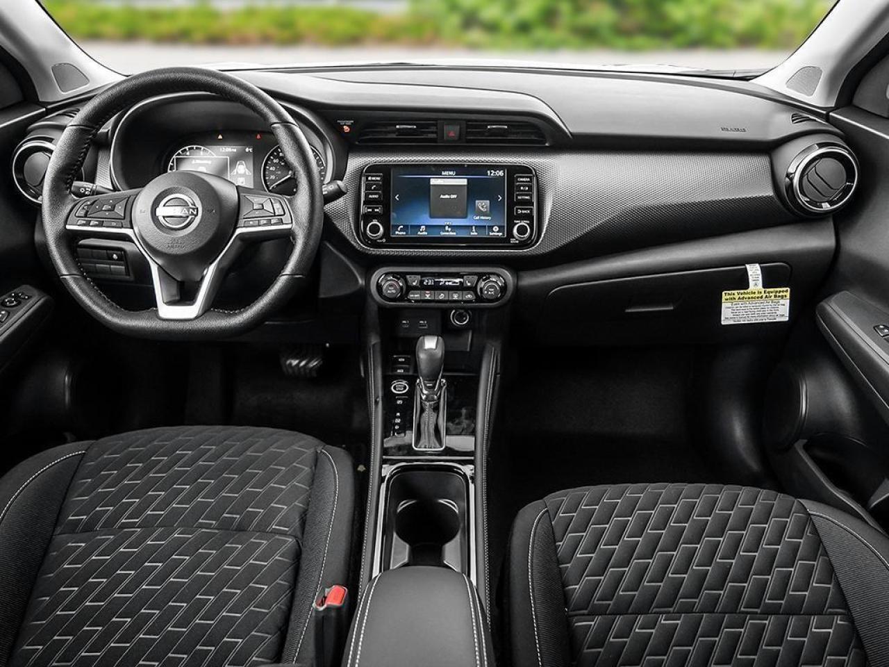 2025 Nissan Kicks Play SV 4dr Front-Wheel Drive Photo