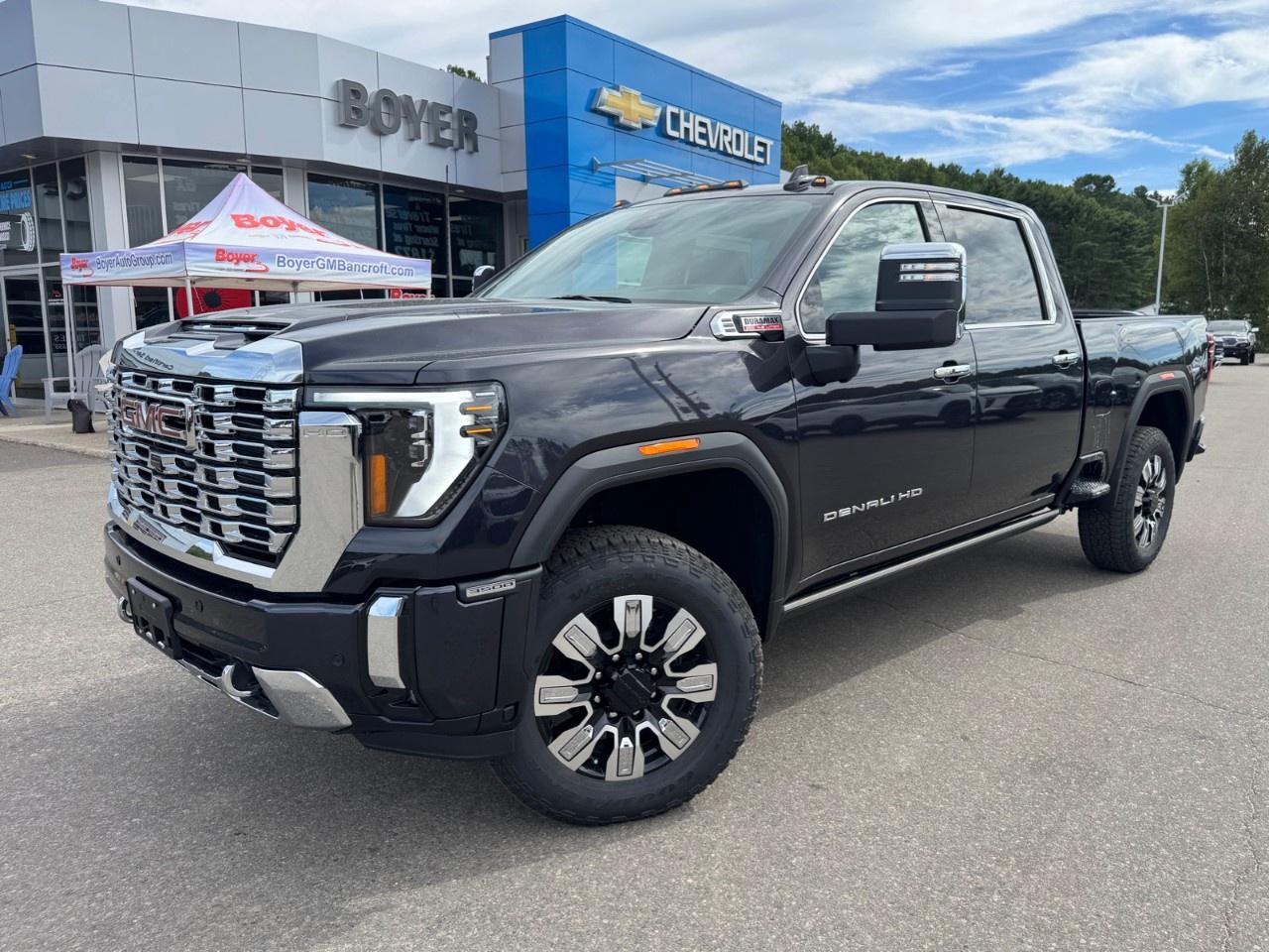 2025 GMC Sierra 3500HD 4WD Crew Cab Standard Box Denali Photo0