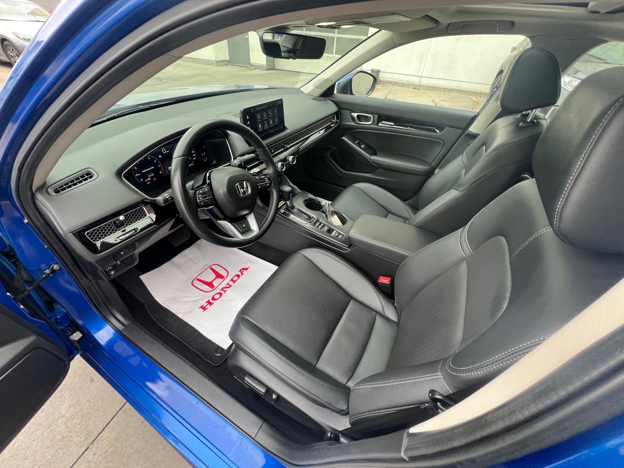 2024 Honda Civic Touring 4dr Sedan Photo