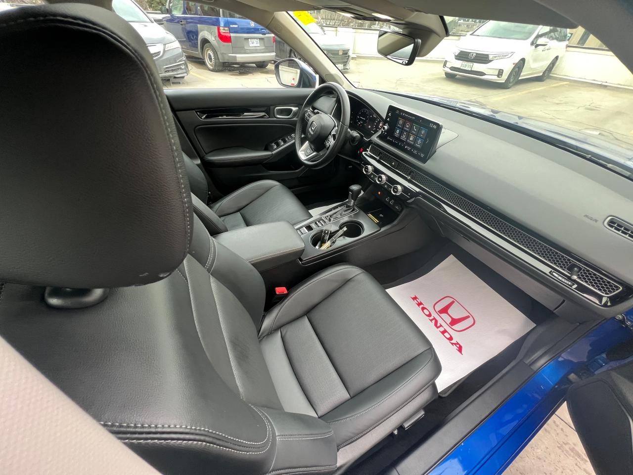 2024 Honda Civic Touring 4dr Sedan Photo