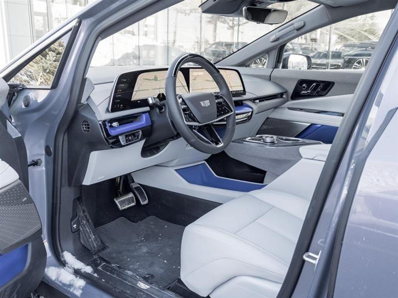 2026 Cadillac OPTIQ Luxury 4dr Photo