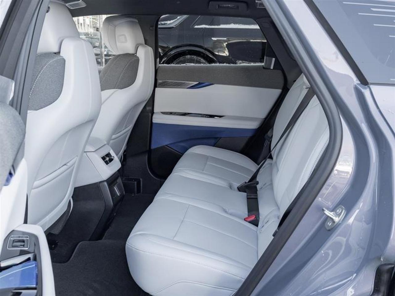 2026 Cadillac OPTIQ Luxury 4dr Photo
