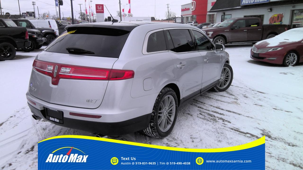 2018 Lincoln MKT Elite 4dr All-Wheel Drive Photo
