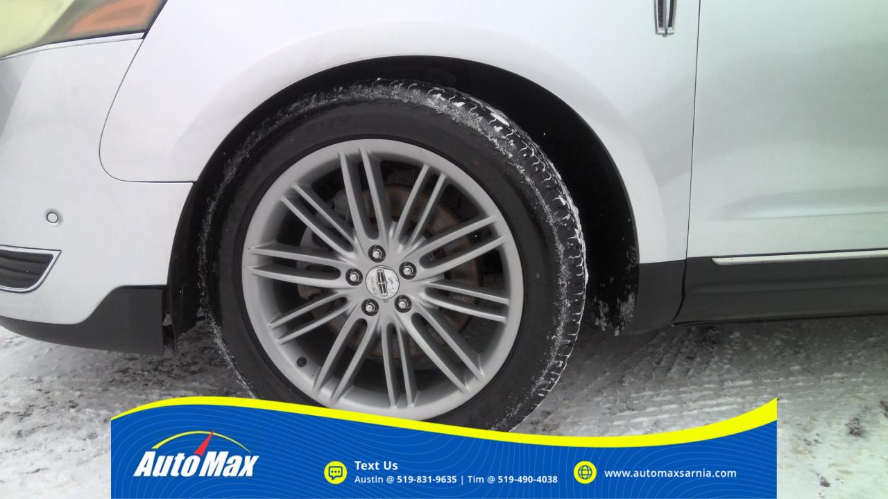 2018 Lincoln MKT Elite 4dr All-Wheel Drive Photo