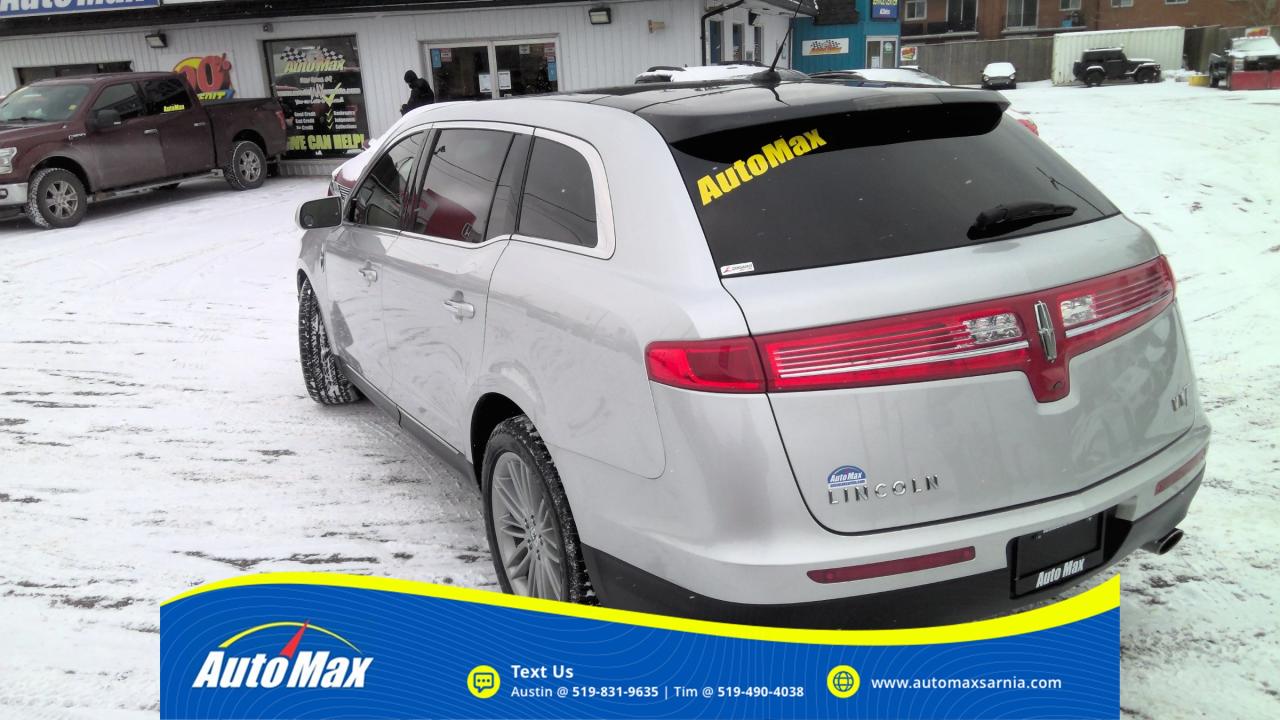 2018 Lincoln MKT Elite 4dr All-Wheel Drive Photo