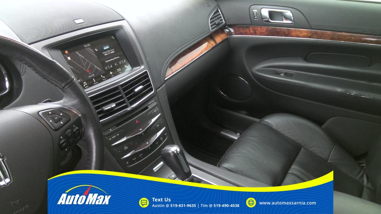 2018 Lincoln MKT Elite 4dr All-Wheel Drive Photo