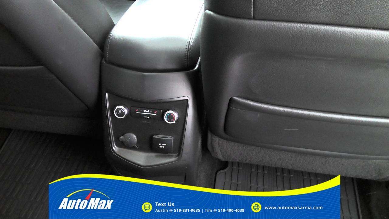 2018 Lincoln MKT Elite 4dr All-Wheel Drive Photo