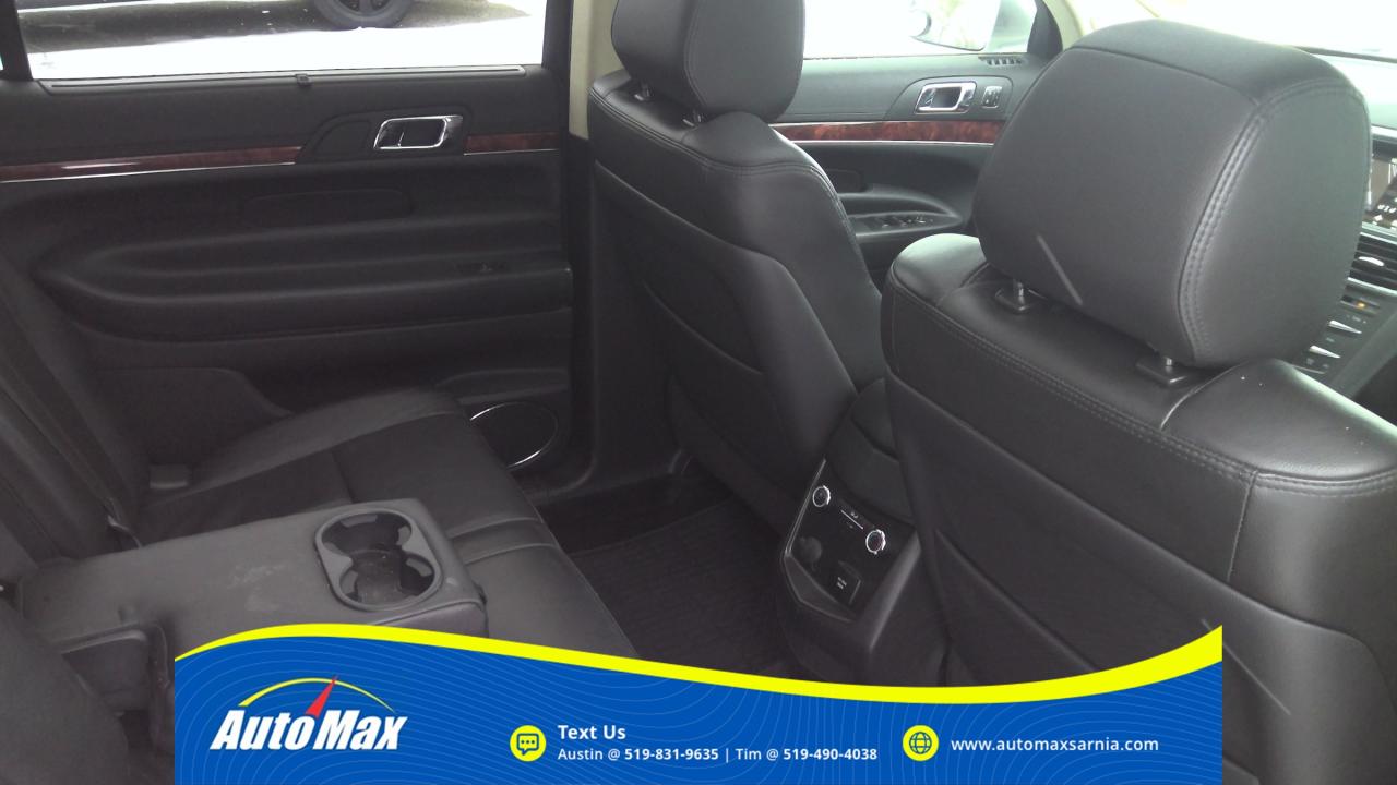 2018 Lincoln MKT Elite 4dr All-Wheel Drive Photo