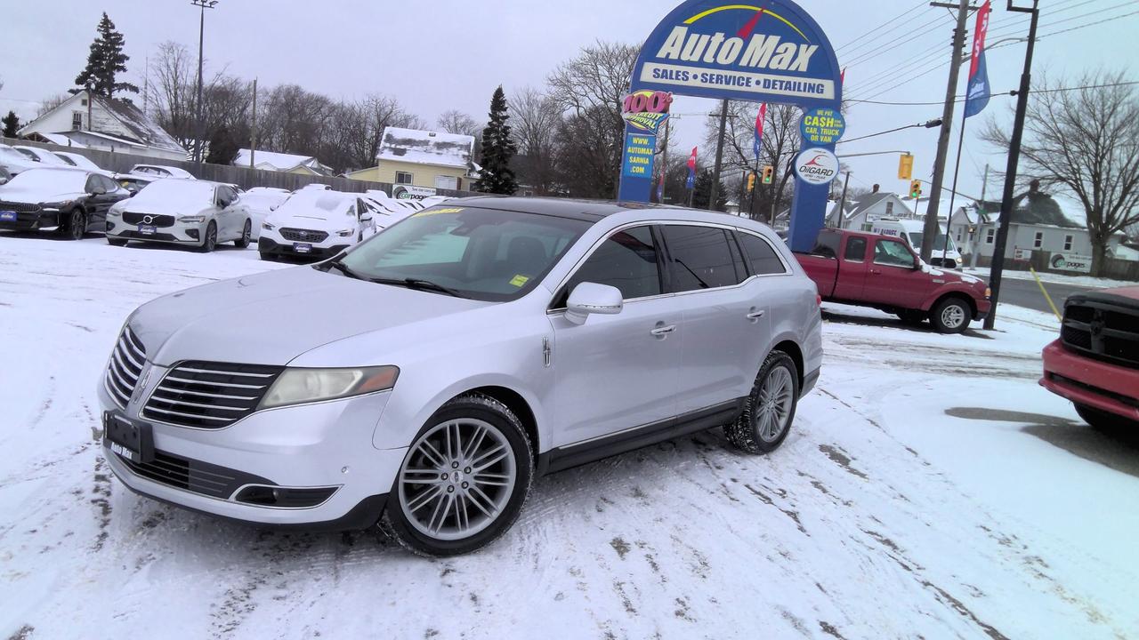 2018 Lincoln MKT Elite 4dr All-Wheel Drive Photo
