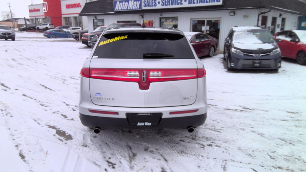 2018 Lincoln MKT Elite 4dr All-Wheel Drive Photo
