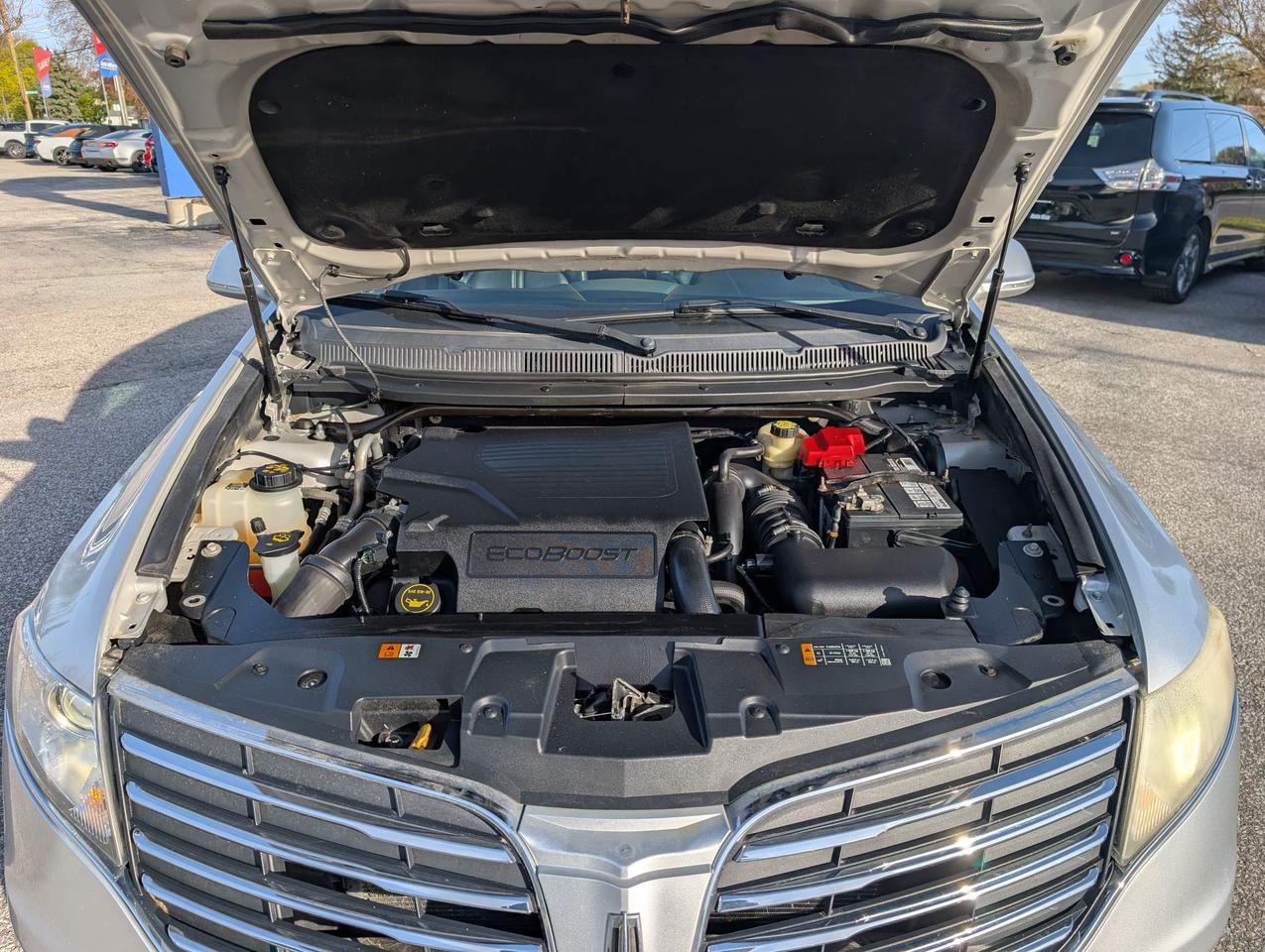 2018 Lincoln MKT Elite 4dr All-Wheel Drive Photo