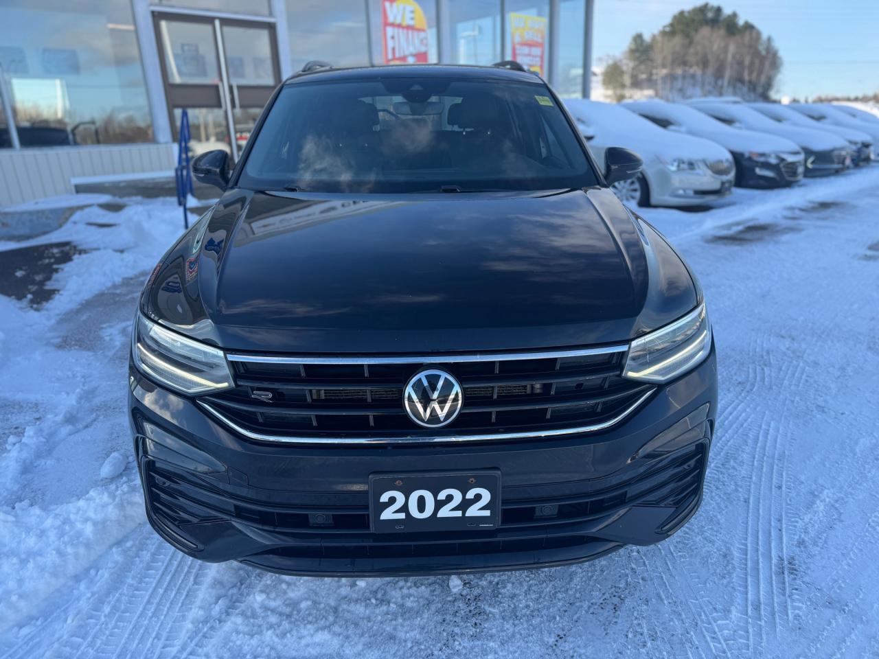 2022 Volkswagen Tiguan Comfortline R-Line Black Edition 4dr All-Wheel Drive 4MOTION Photo