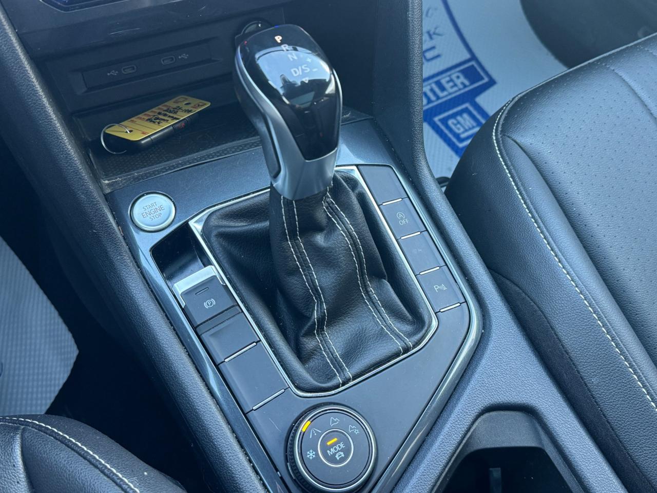 2022 Volkswagen Tiguan Comfortline R-Line Black Edition 4dr All-Wheel Drive 4MOTION Photo