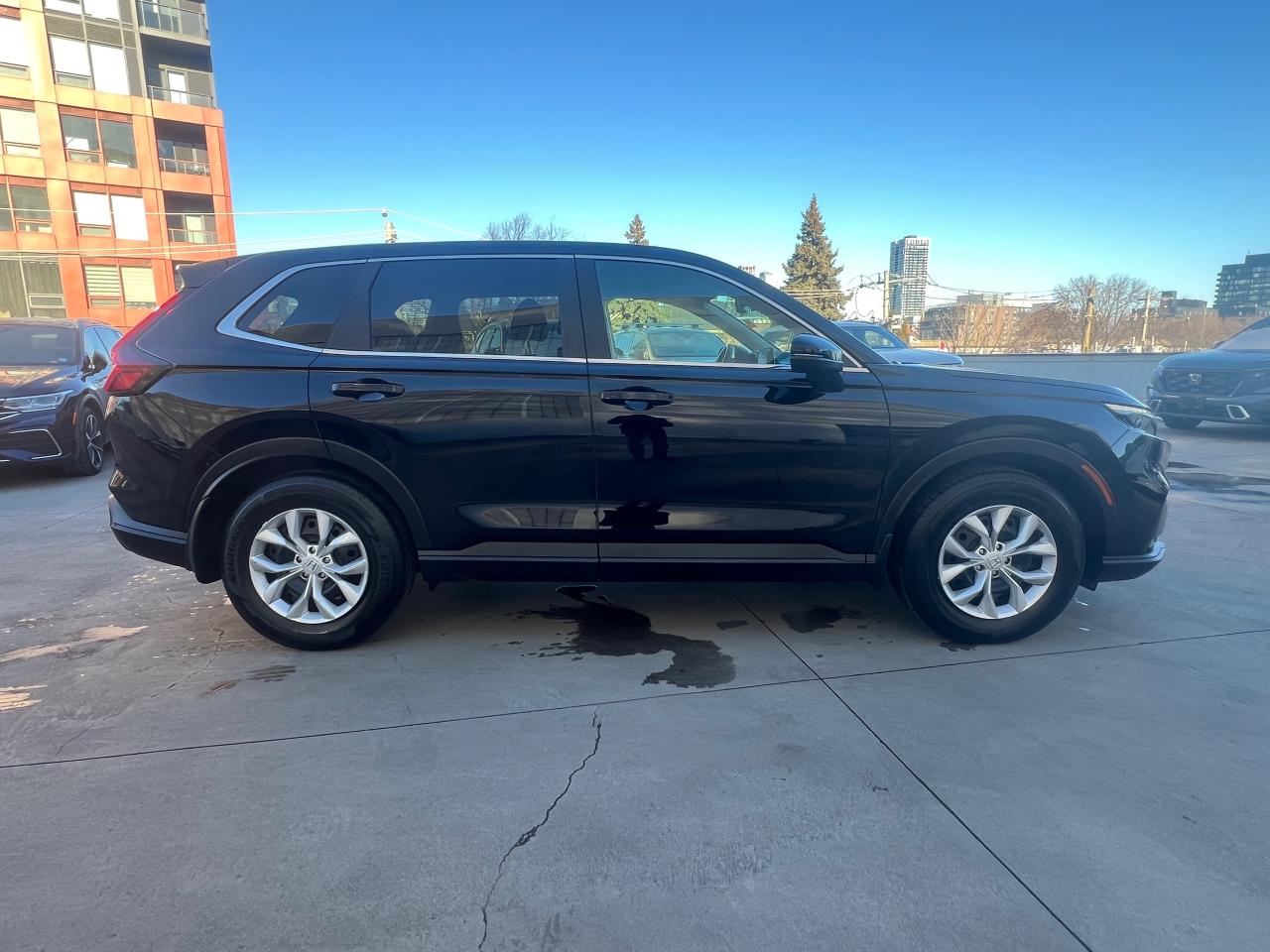 2024 Honda CR-V LX-B 4dr Front-Wheel Drive Photo