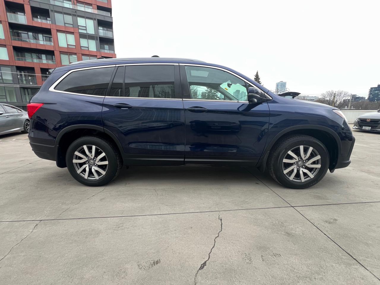 2021 Honda Pilot EX-L Navi 4dr All-Wheel Drive Photo