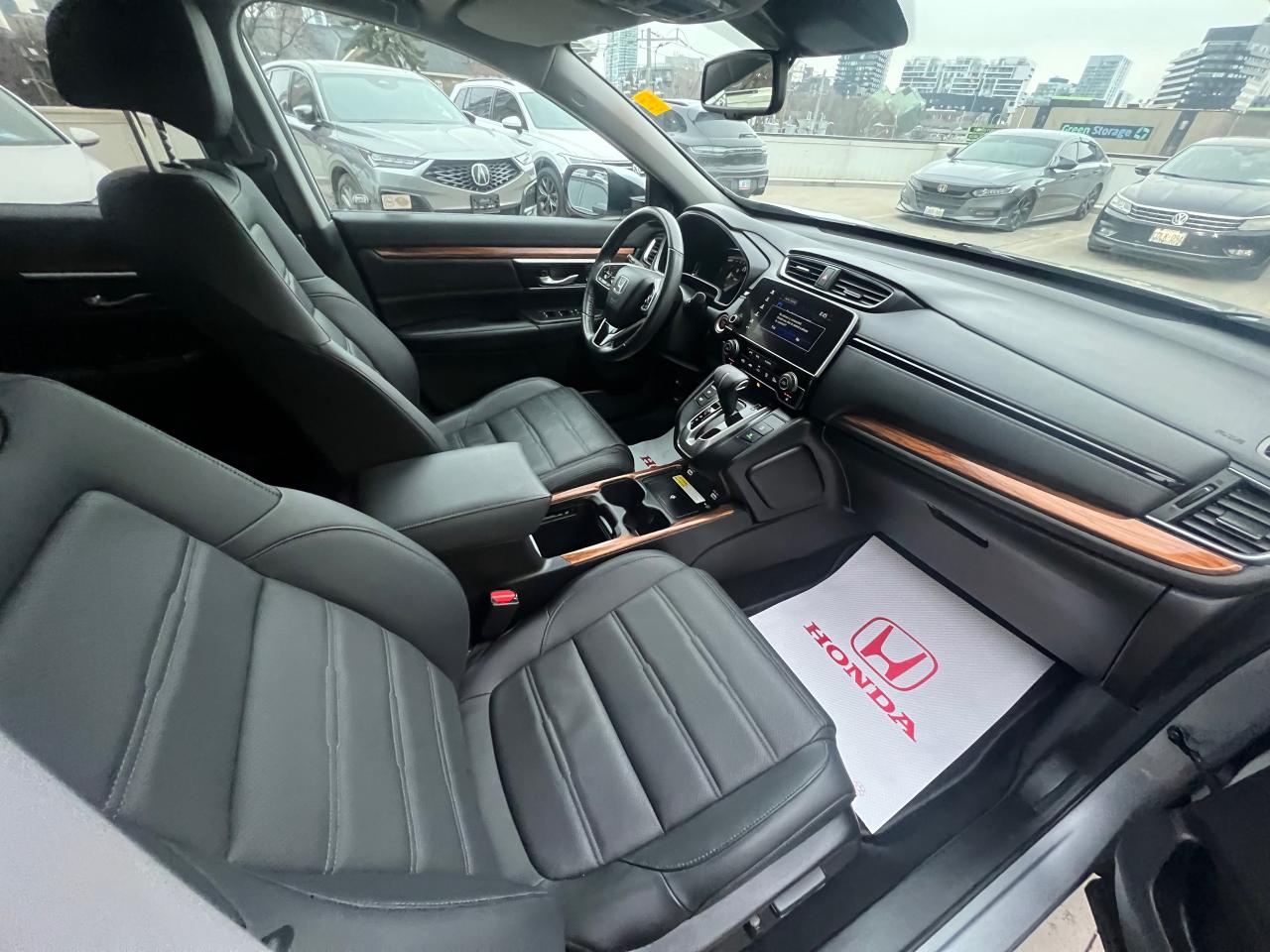 2020 Honda CR-V Touring 4dr All-wheel Drive Photo