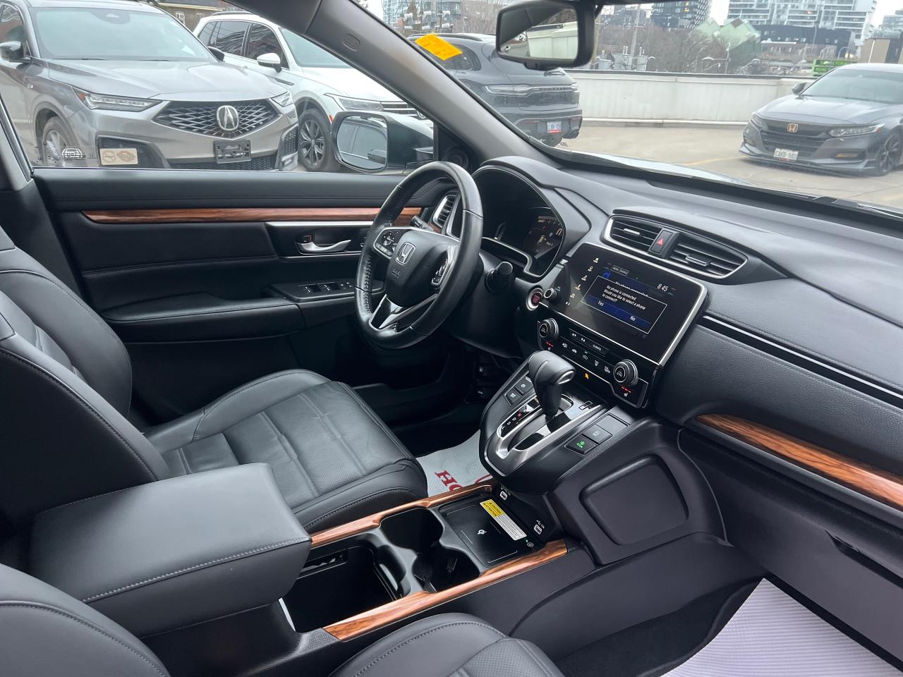 2020 Honda CR-V Touring 4dr All-wheel Drive Photo