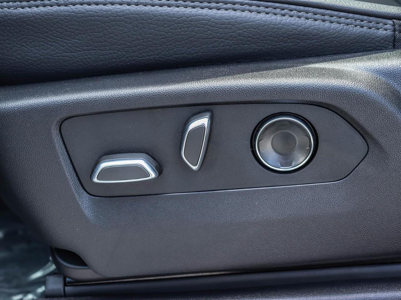 2025 GMC SIERRA 2500HD 4WD Crew Cab Standard Box Denali Photo