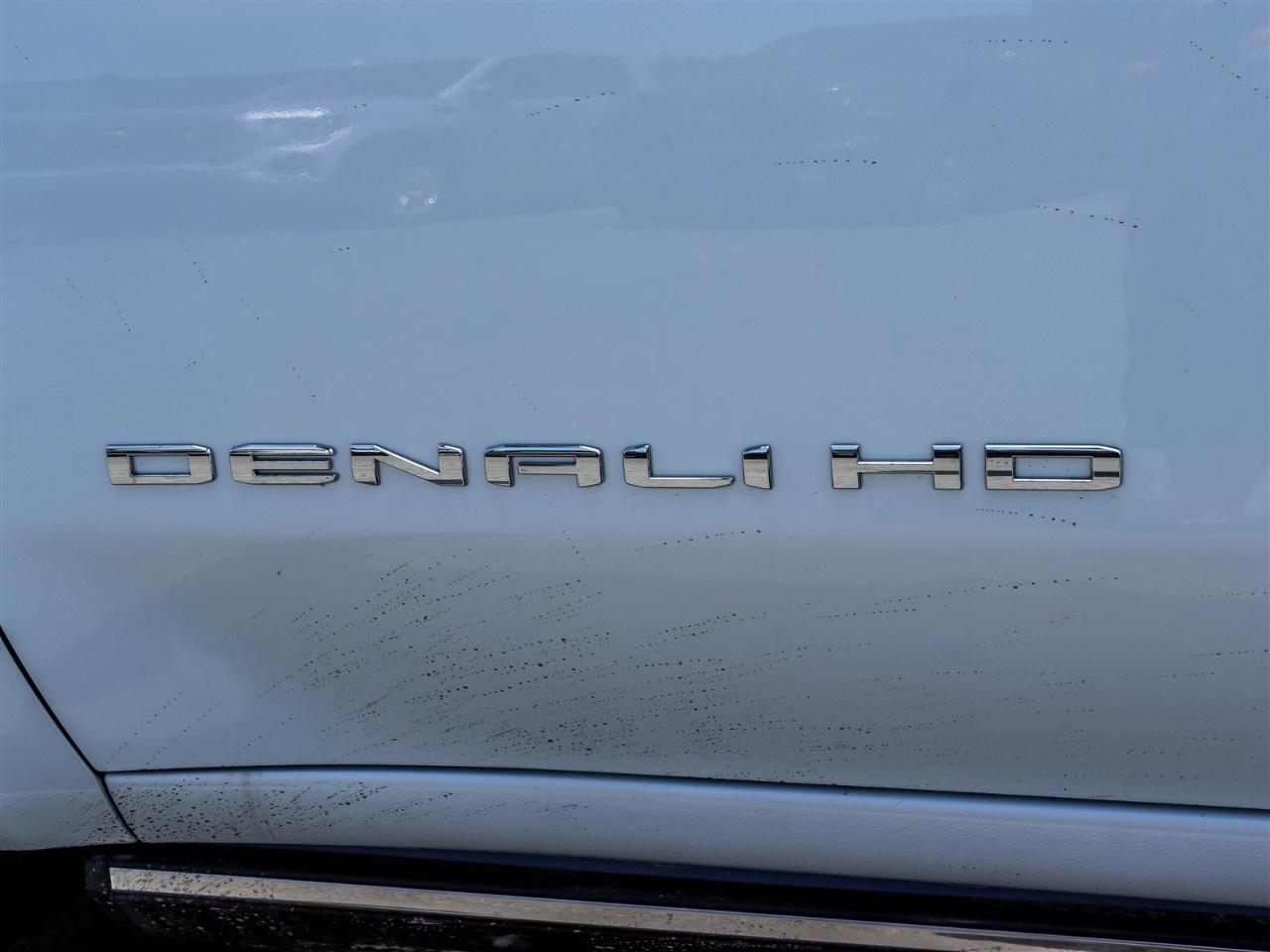 2025 GMC SIERRA 2500HD 4WD Crew Cab Standard Box Denali Photo