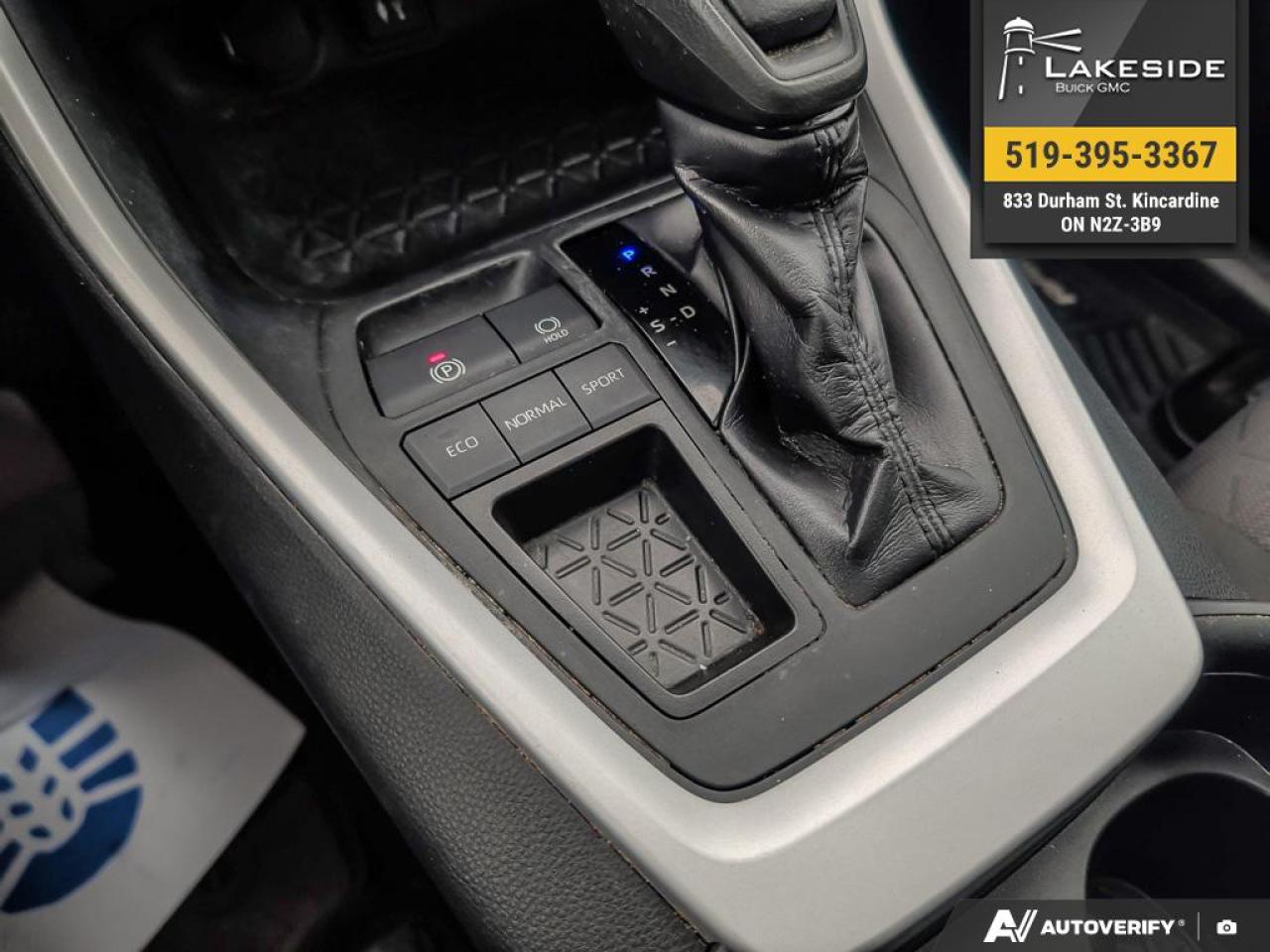 2019 Toyota RAV4 XLE 4dr Front-wheel Drive Photo