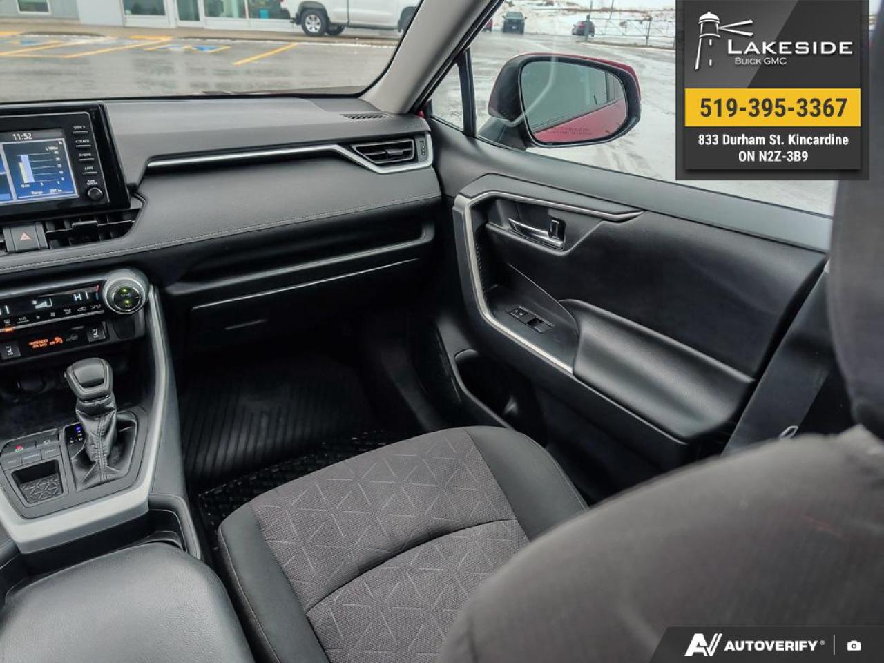 2019 Toyota RAV4 XLE 4dr Front-wheel Drive Photo