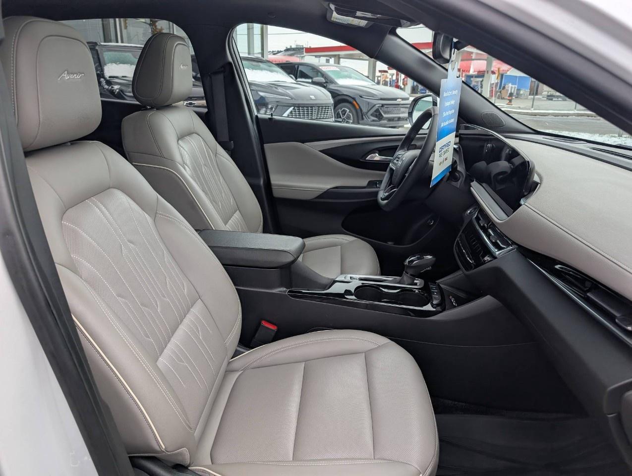 2024 Buick Envista FWD 4dr Avenir Photo