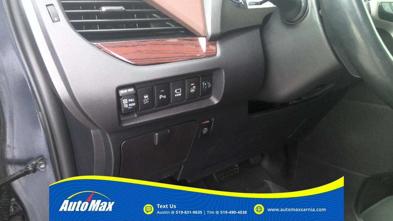 2019 Toyota Sienna XLE 7-Passenger 4dr All-Wheel Drive Passenger Van Photo