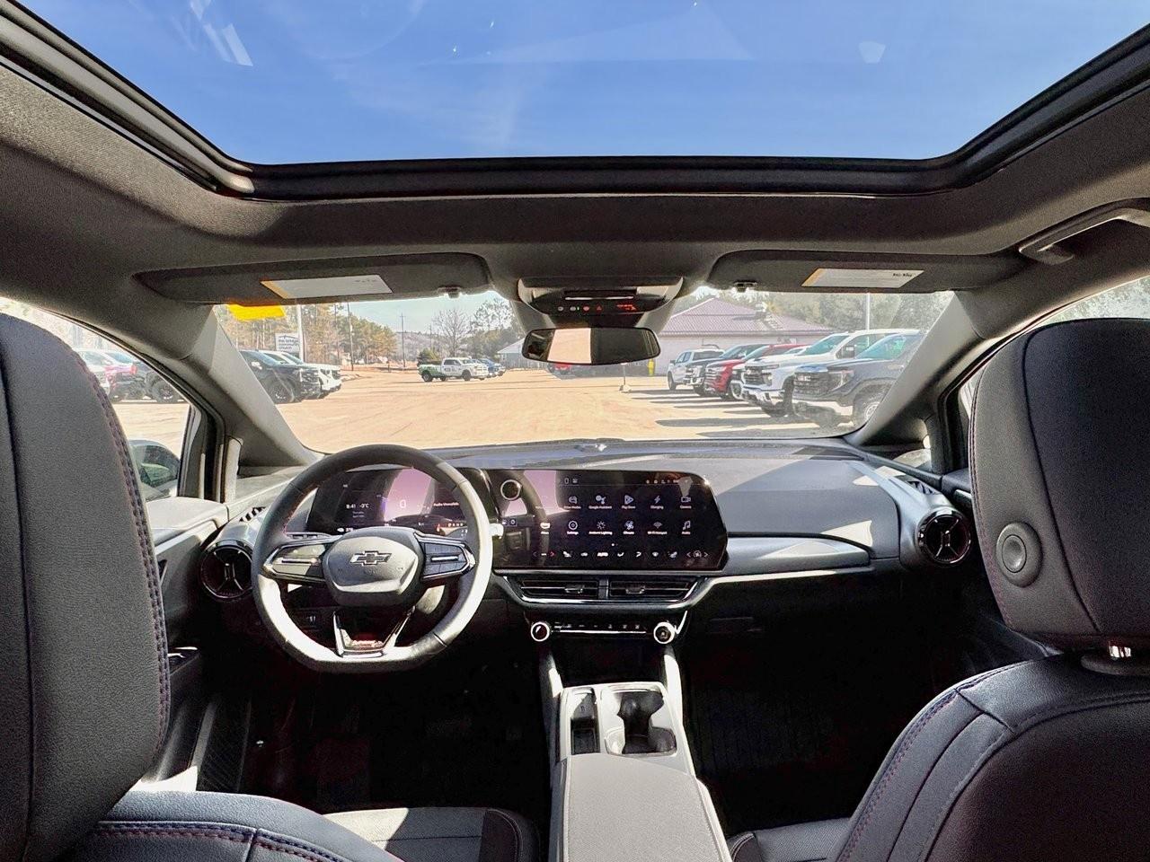 2025 Chevrolet Equinox EV 4dr RS Photo