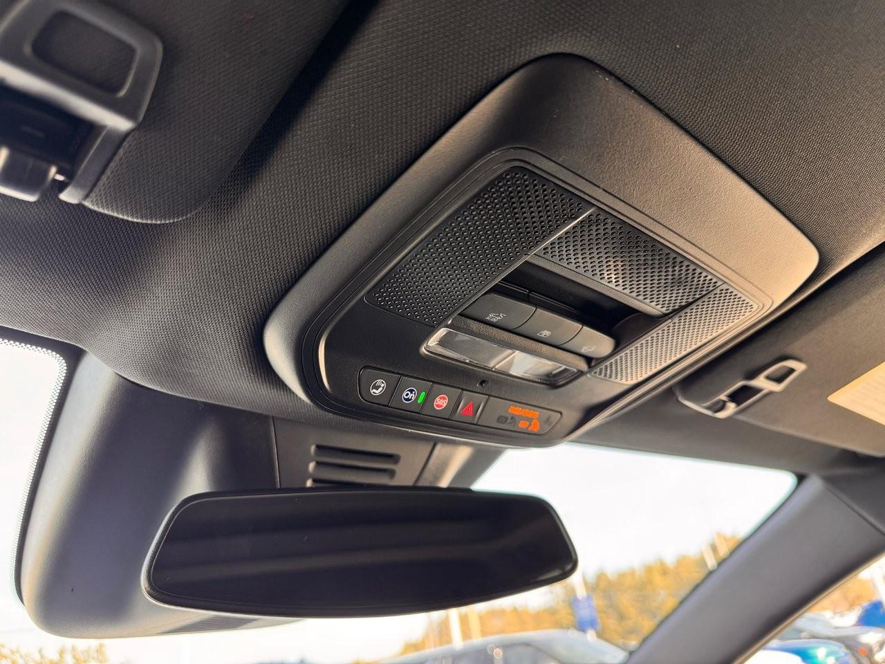 2025 Chevrolet Equinox EV 4dr RS Photo