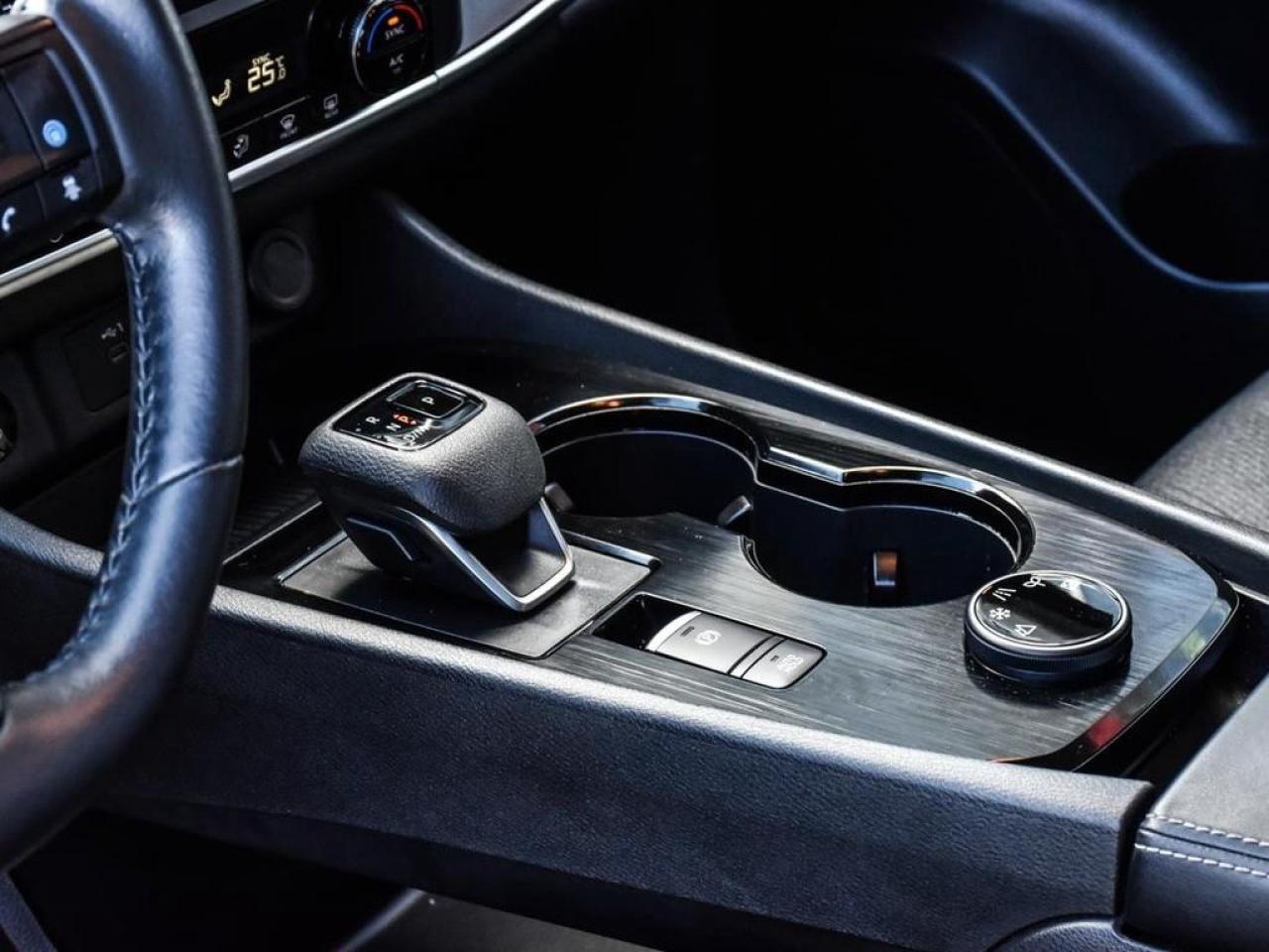 2024 Nissan Rogue SV Moonroof 4dr All-Wheel Drive Sport Utility Photo